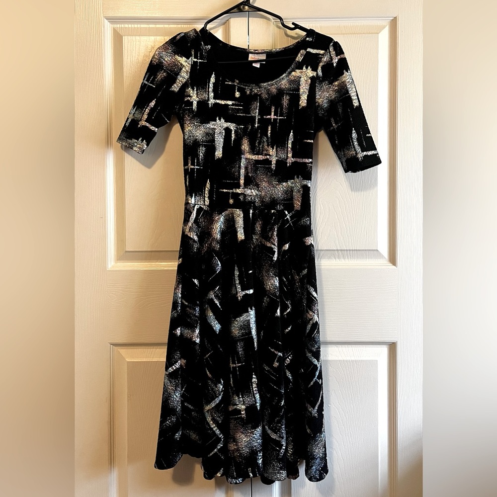 LuLaRoe black/oil slick dress